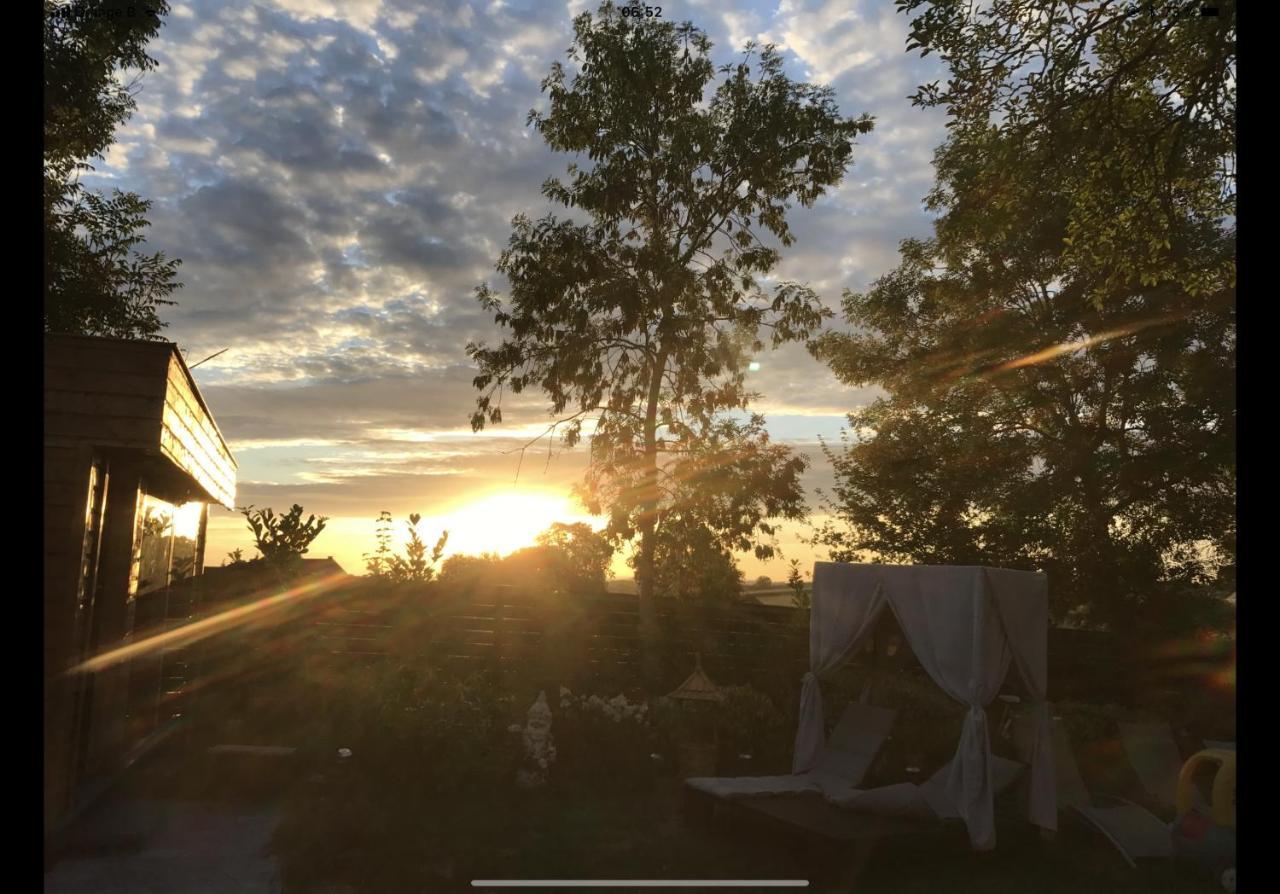 Au Manoir Des Vallees Maffe Dış mekan fotoğraf