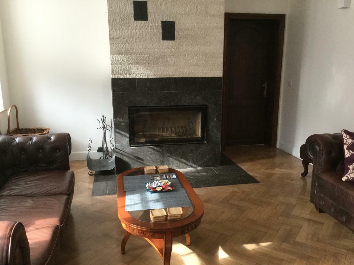 Au Manoir Des Vallees Maffe Dış mekan fotoğraf