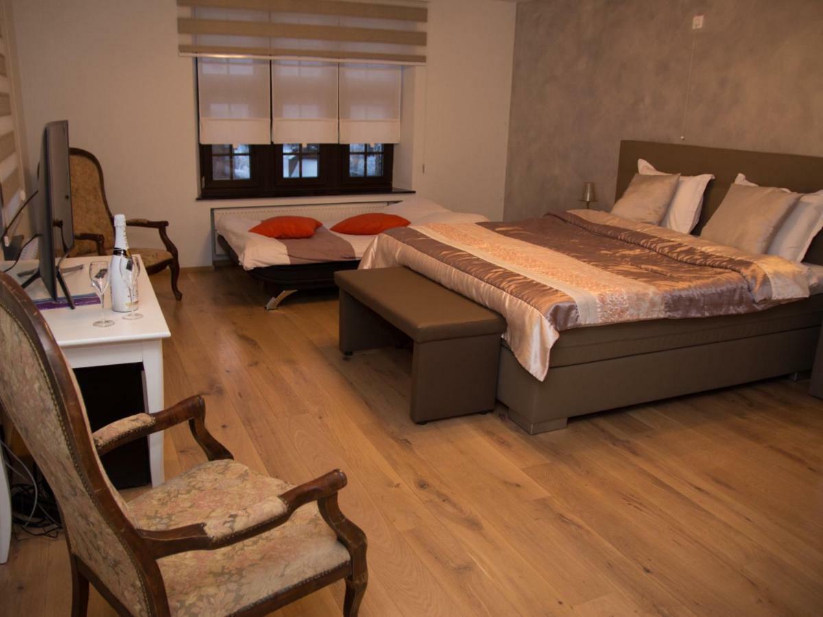 Au Manoir Des Vallees Maffe Dış mekan fotoğraf